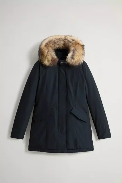 Woolrich W'S AArctic Parka in Ramar Cloth con pelliccia removibile Dark Navy